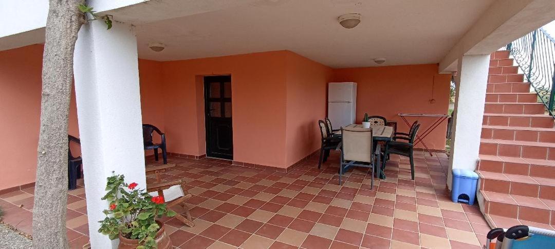Olgas Villa Arogi Екстер'єр фото